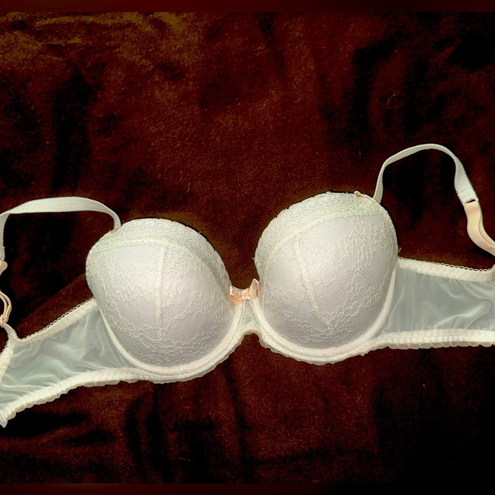 Marks & Spencer Elegant White Lace Bra